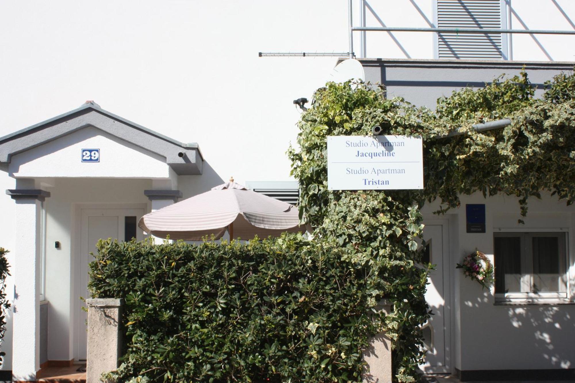 Studio Apartman Tristan Zadar Buitenkant foto