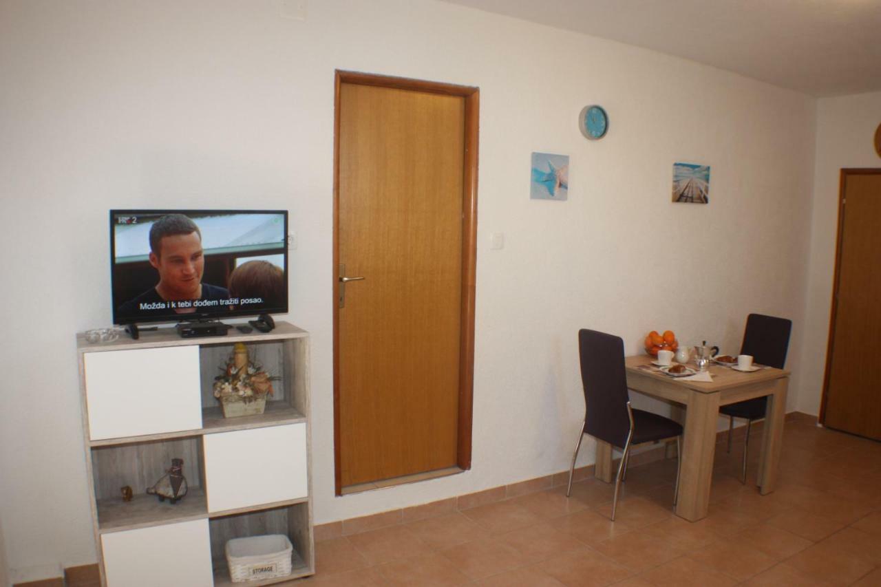 Studio Apartman Tristan Zadar Buitenkant foto
