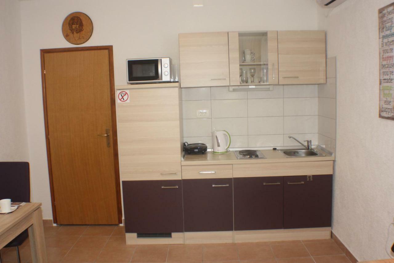 Studio Apartman Tristan Zadar Buitenkant foto